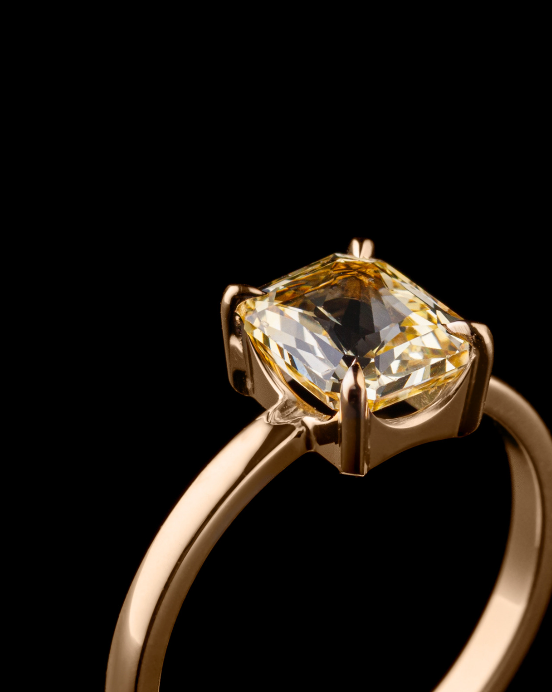 November Birthstones and Their Meaning in Jewelry