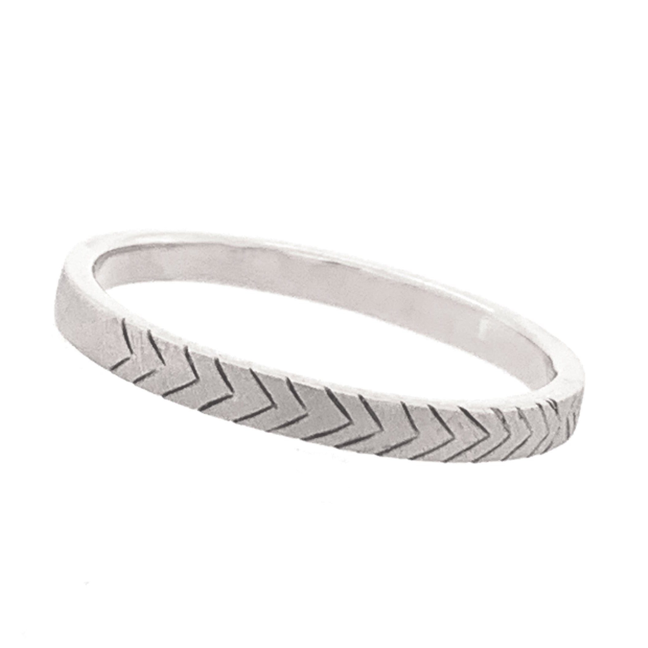 14k white gold GELA etched stacker ring