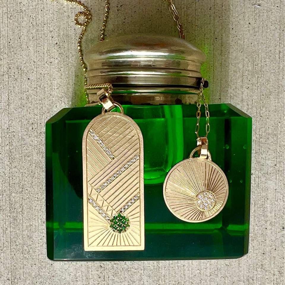 ECLIPSE 14k Gold Medallion