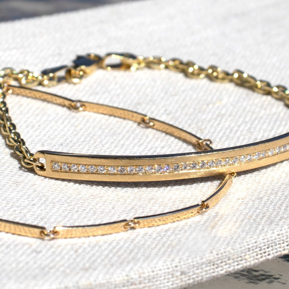 DOEY 14k Gold Flat Bar Link Chain Bracelet | Julez Bryant