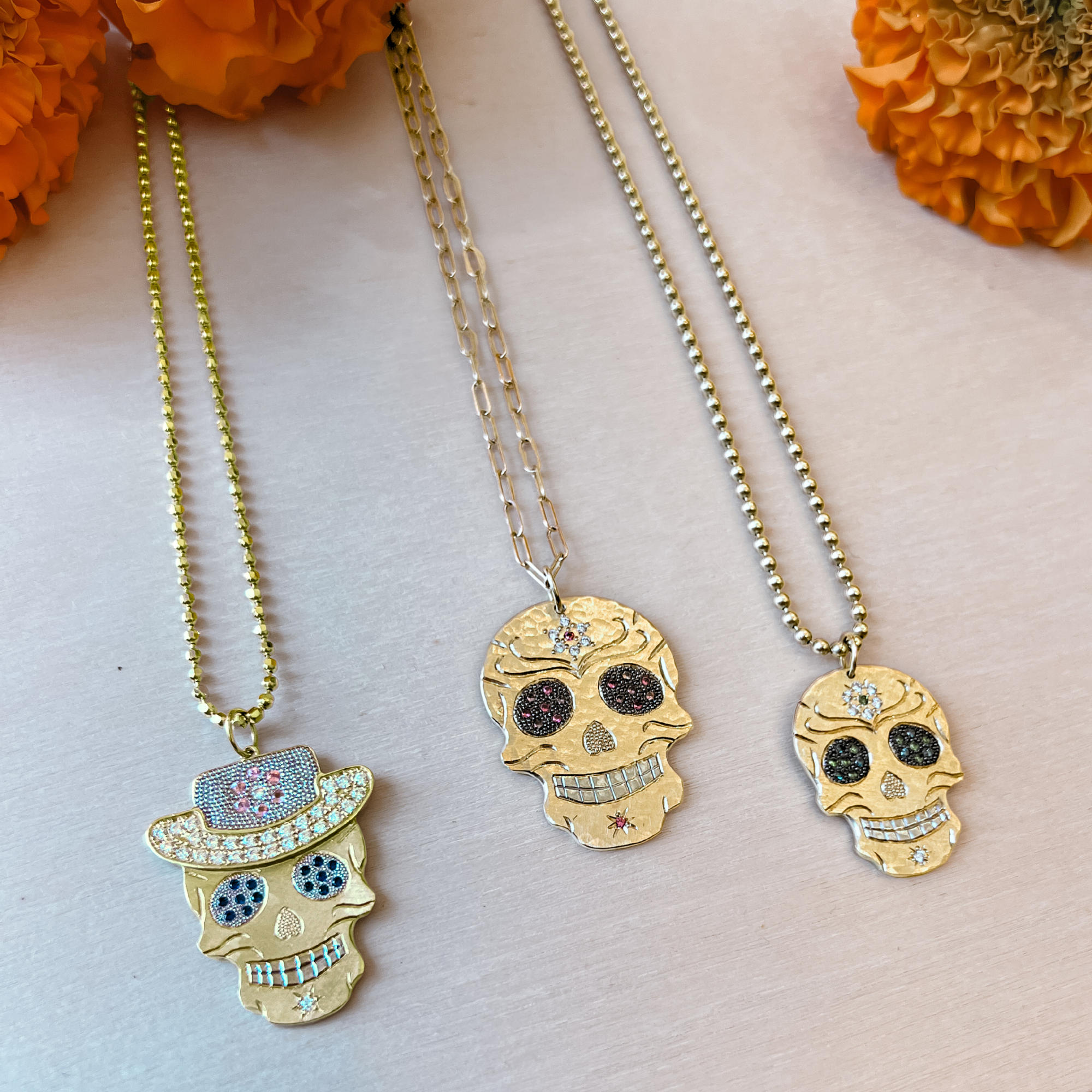 Western Diamond & Sapphire Sugar Skull Pendant with Cowboy Hat | Medium | 14K Gold | Style Vaquera