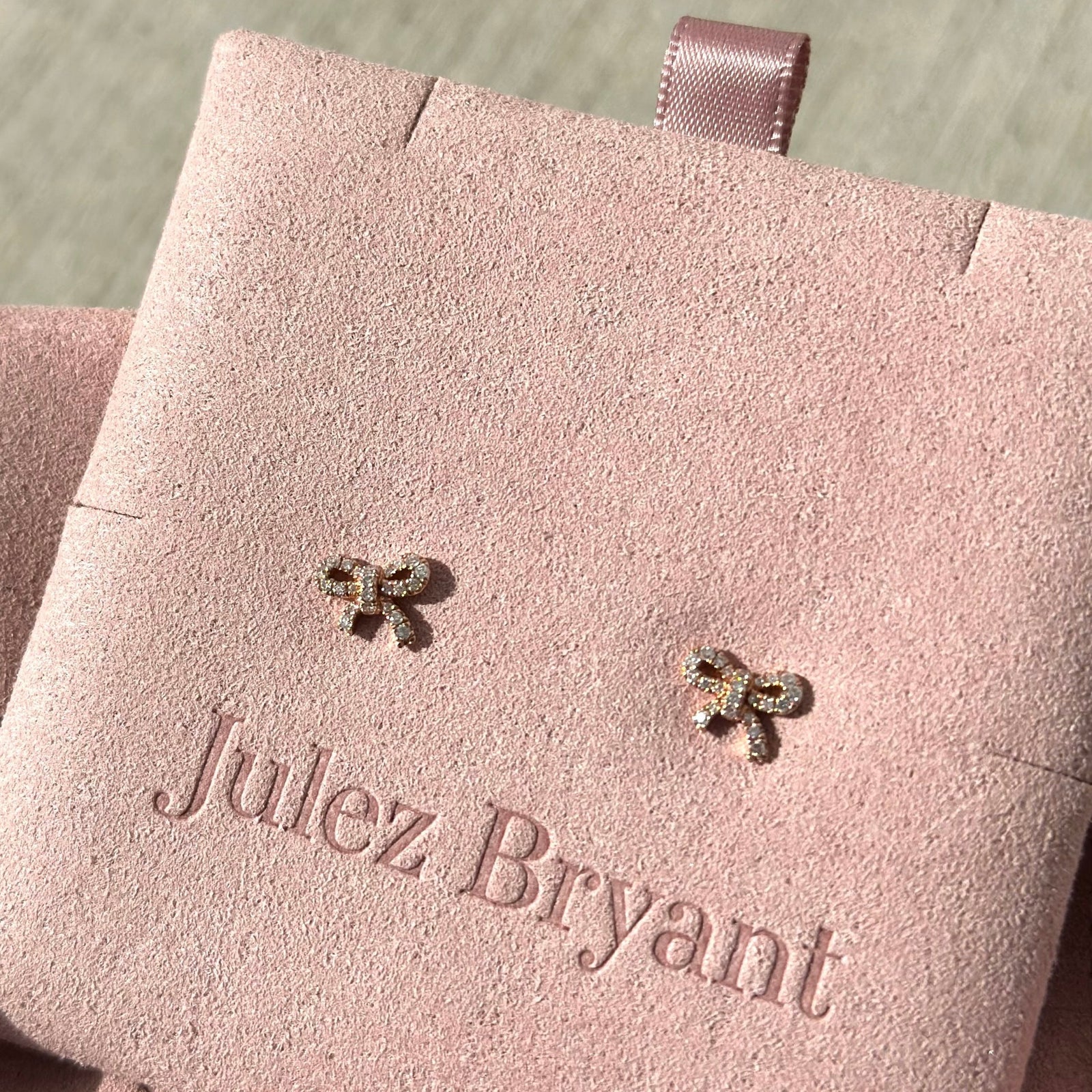 OMAR 14k Gold Diamond Bows