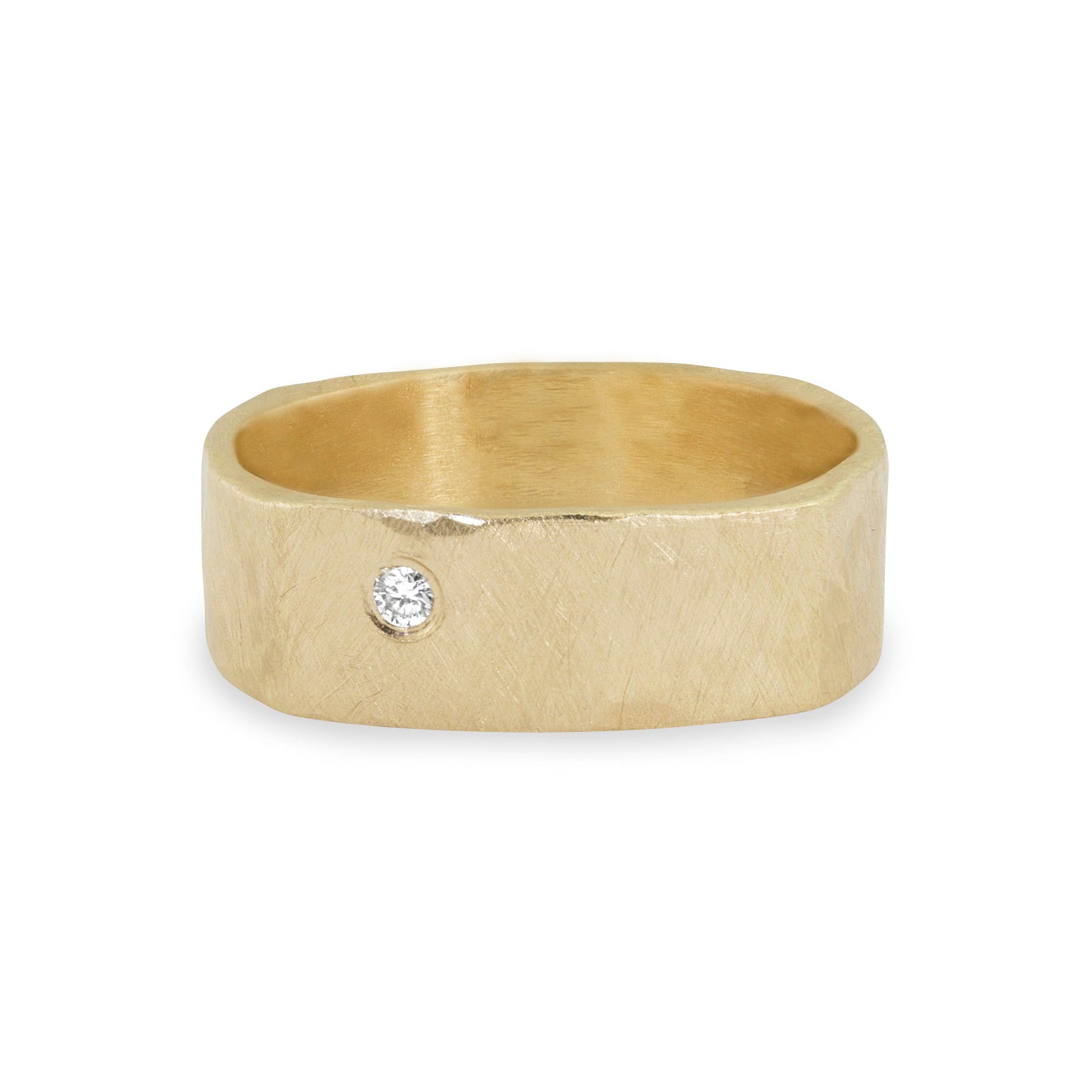 14k yellow gold REFE square hammered band with single diamond