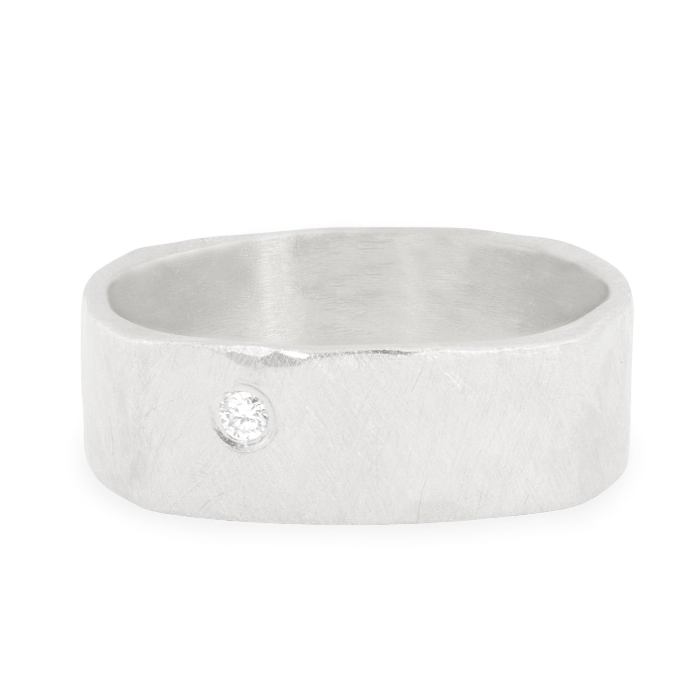 14k white gold REFE square hammered band with single diamond