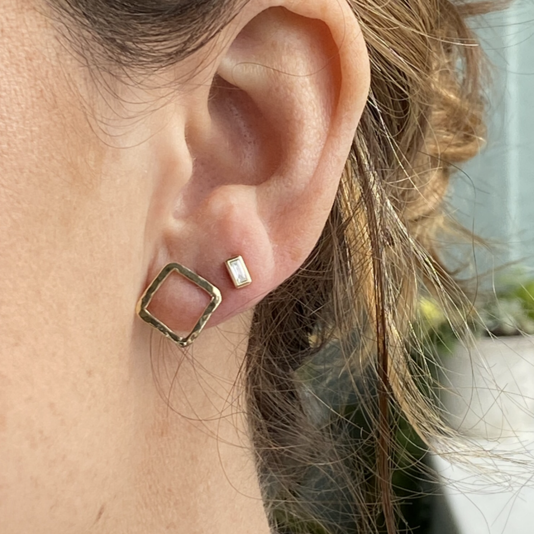 14k yellow gold ORAN baguette diamond post earrings